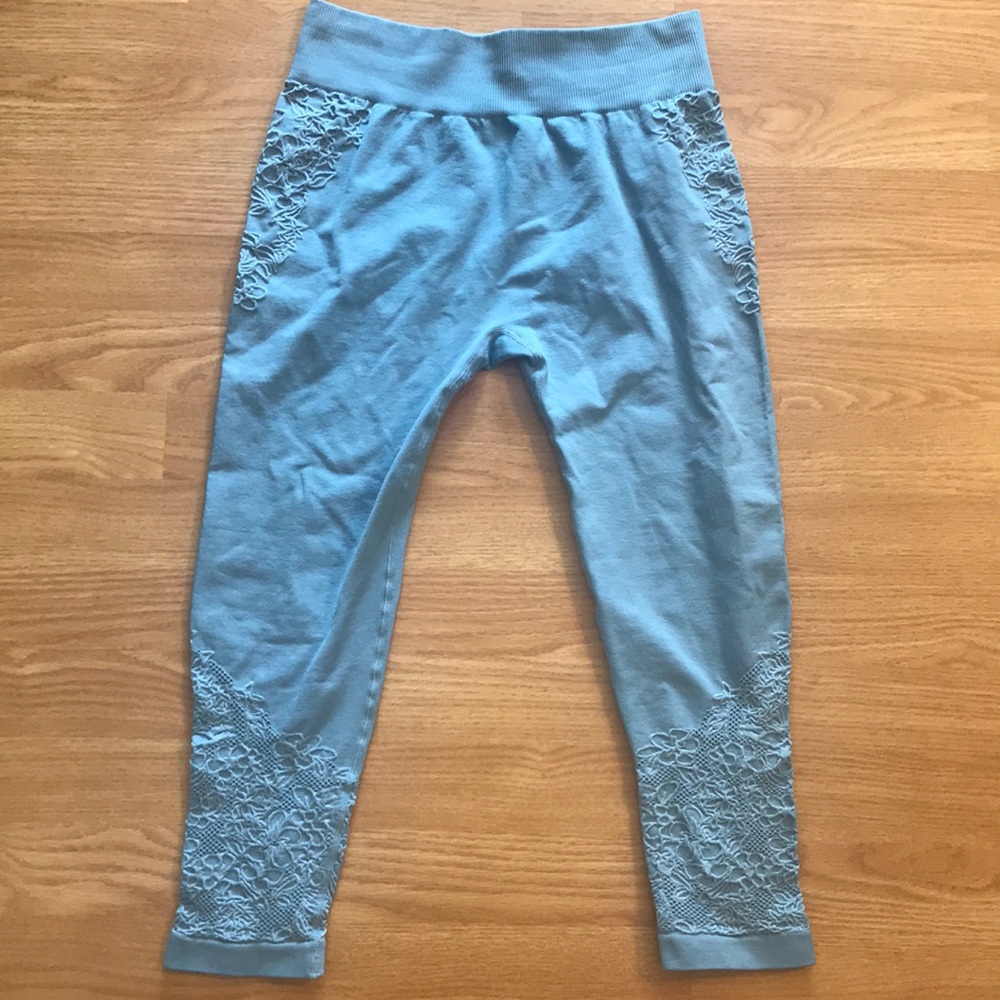 Fabletics Power Hold Seamless Cropped Legging Pant - image 2